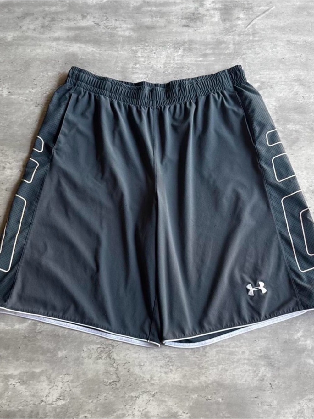 vintage 2000s under armour insanely baggy gray shorts